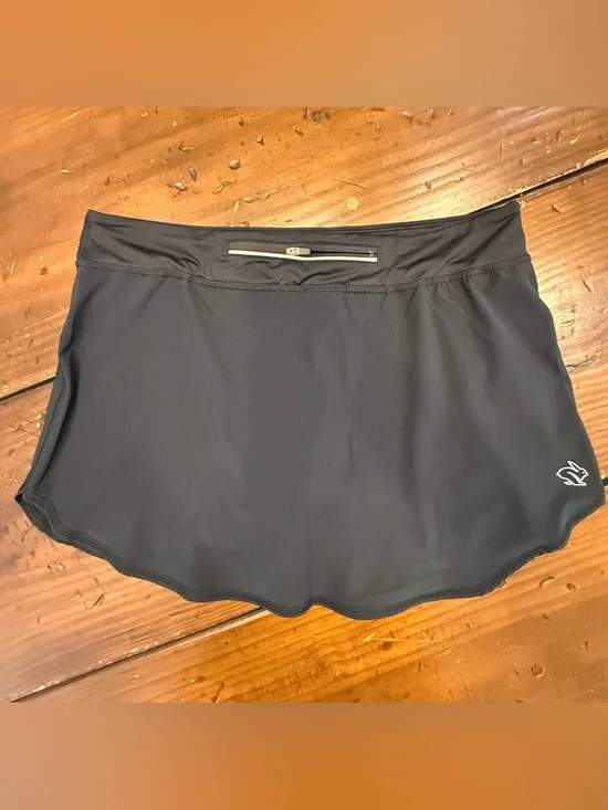 Women’s Run Rabbit Skort - Picture 2 of 5